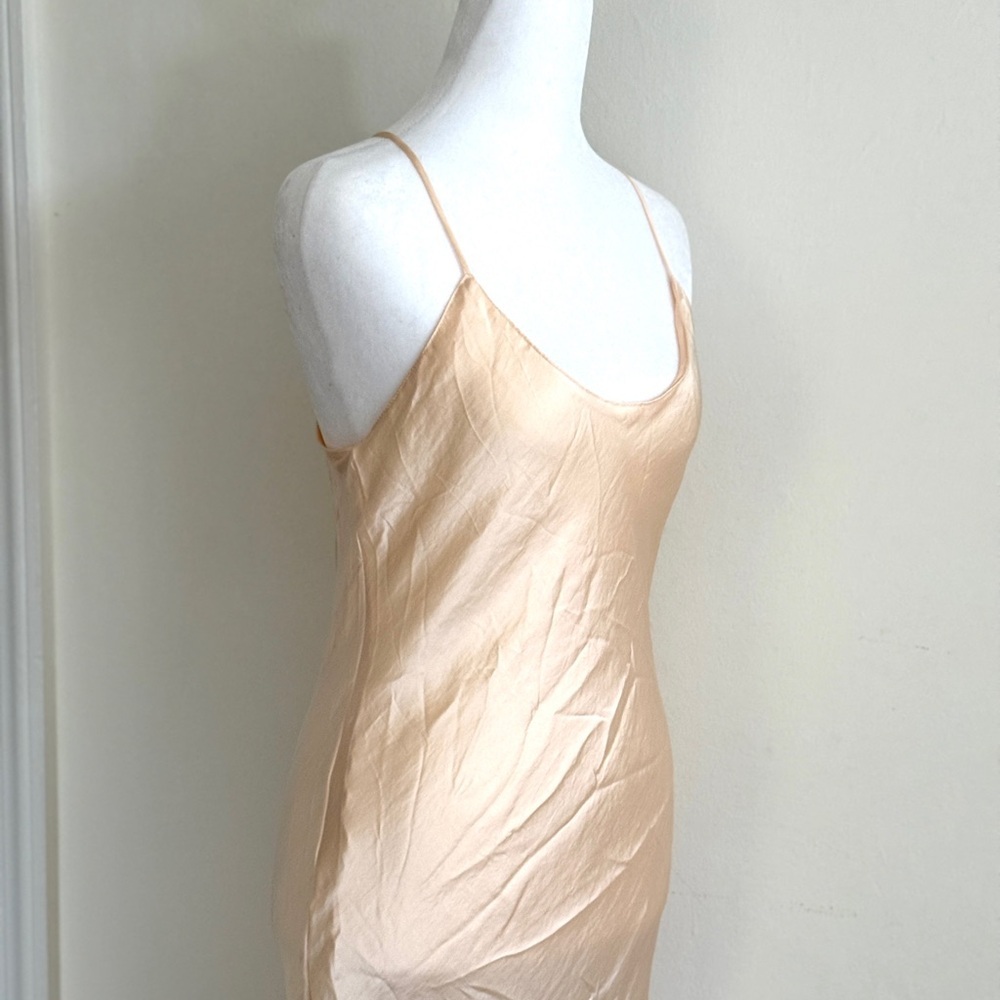 Vintage Stunning Light Peach Silk Slipdress. Size Small/Medium - Picture 4 of 13